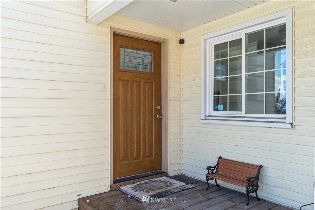 128 Southwest 6th Street Chehalis, WA 98532 - Photo 2 of 28 Gallery Image 2