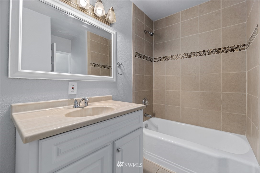 128 Southwest 6th Street Chehalis, WA 98532 - Photo 20 of 28 Gallery Image 20
