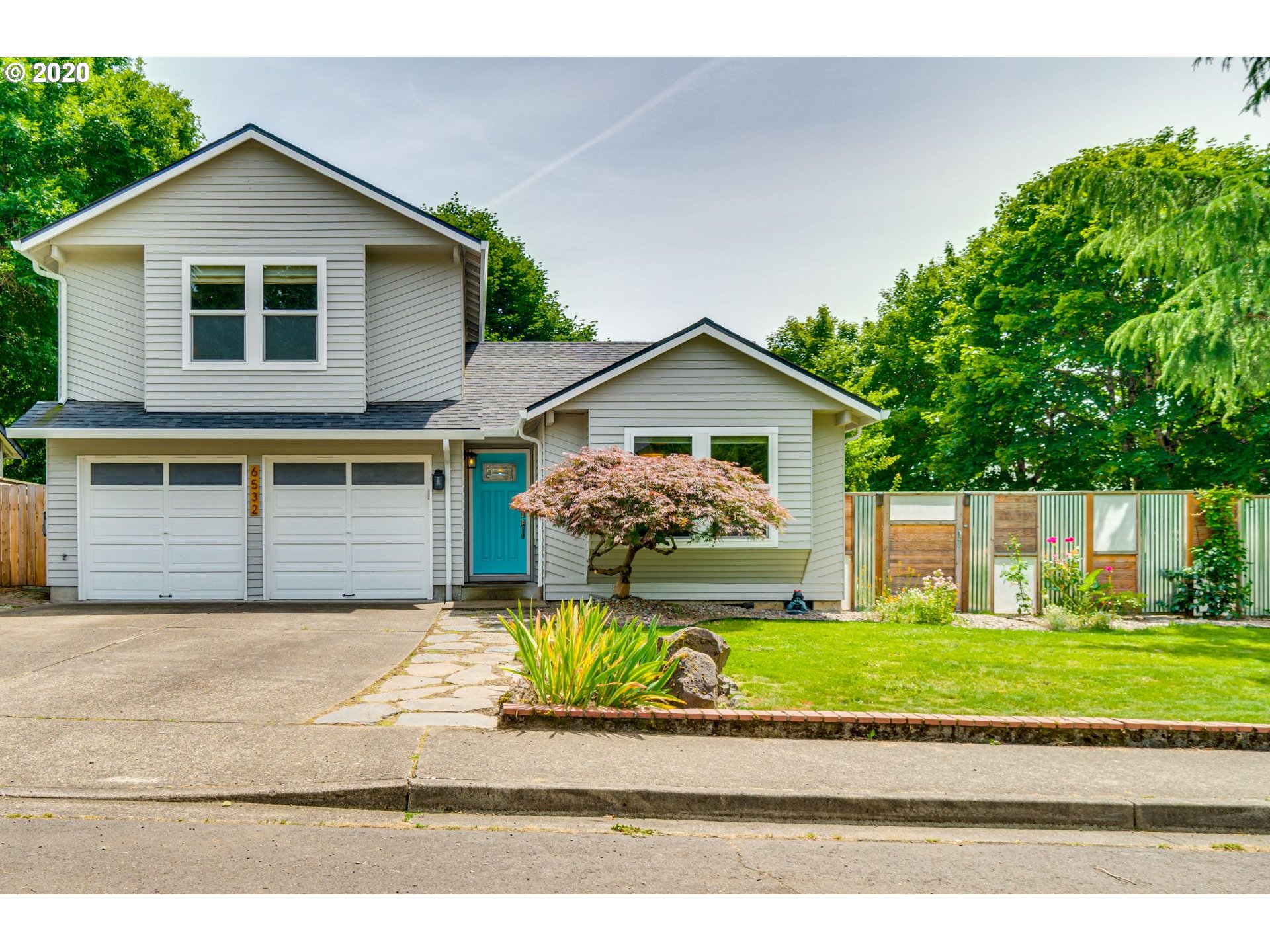 6532 Southwest Locust Street Portland, OR 97223 - Photo 1 of 32 Gallery Image 1