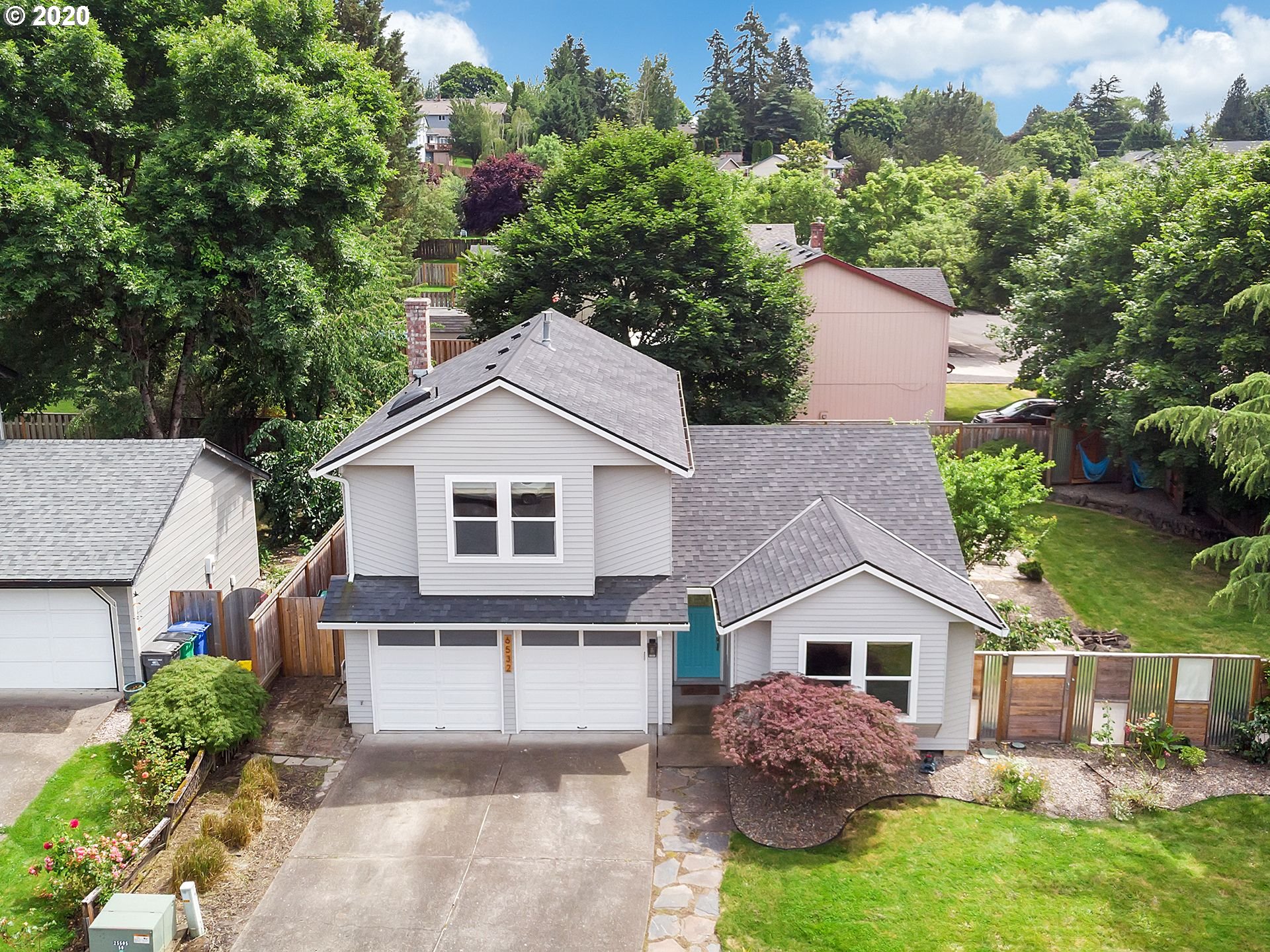 6532 Southwest Locust Street Portland, OR 97223 - Photo 3 of 32 Gallery Image 3