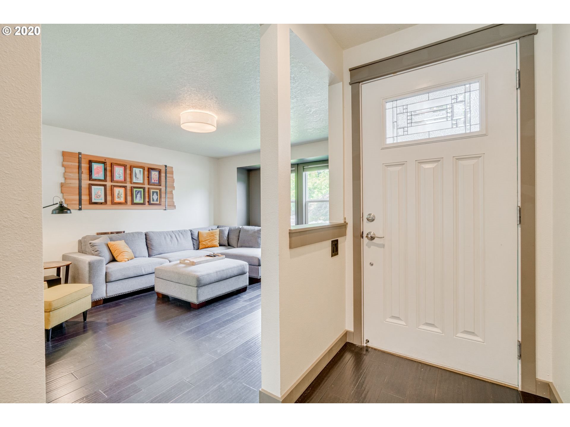 6532 Southwest Locust Street Portland, OR 97223 - Photo 5 of 32 Gallery Image 5