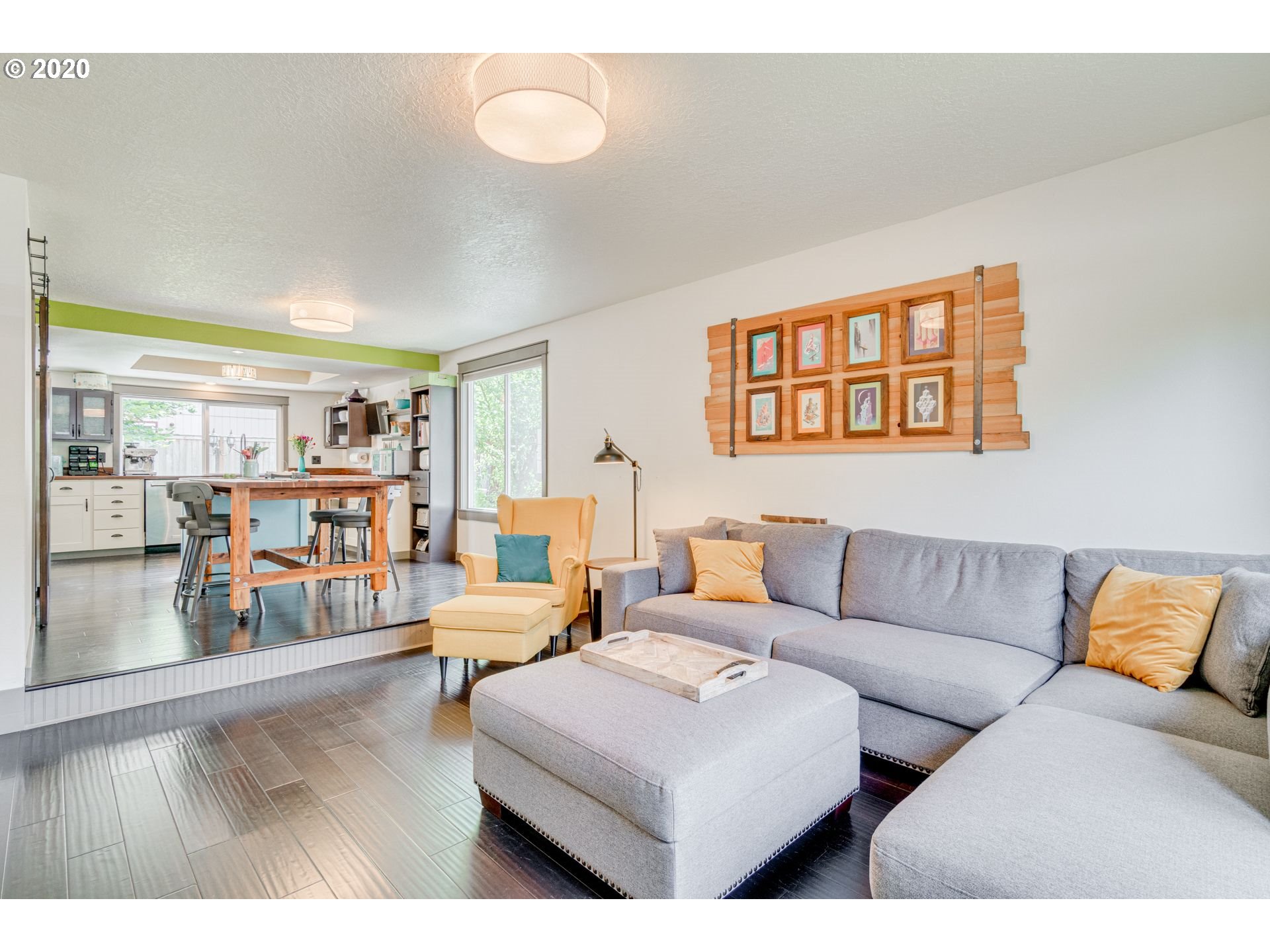 6532 Southwest Locust Street Portland, OR 97223 - Photo 9 of 32 Gallery Image 9
