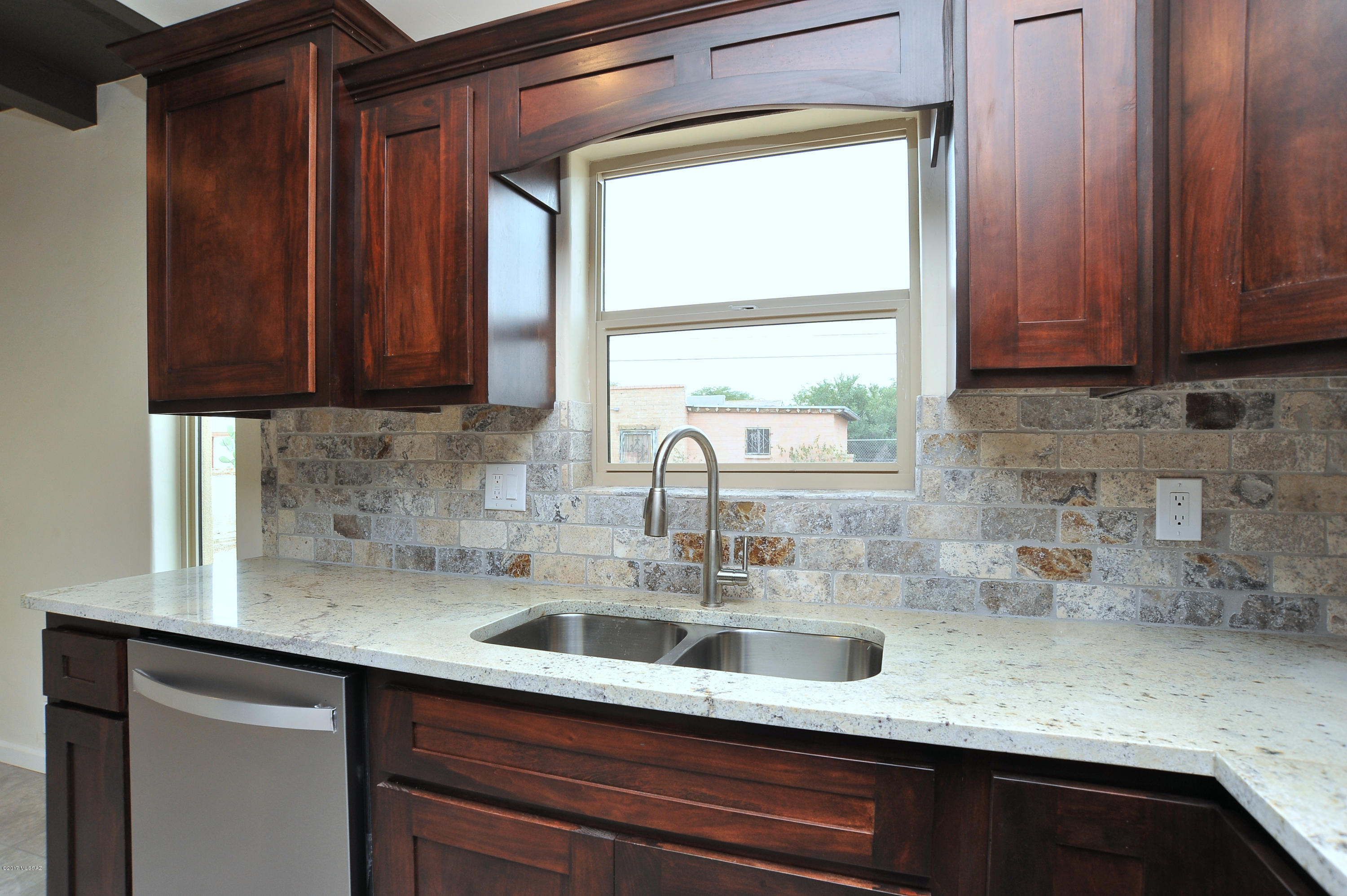 2158 East Grant Road Tucson, AZ 85719 - Photo 14 of 31