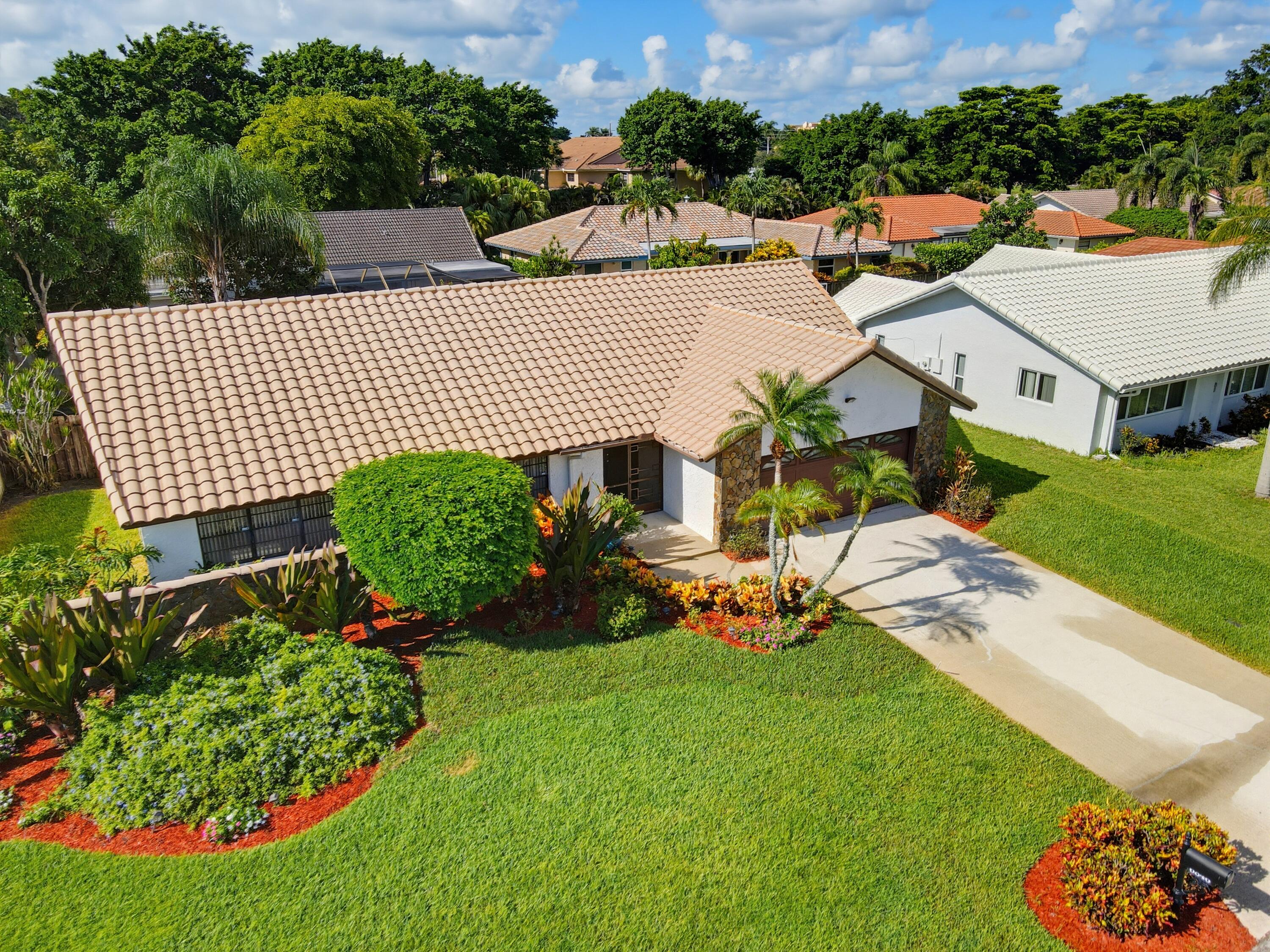 6846 Bianchini Circle Boca Raton, FL 33433 - Photo 2 of 25 Front area and driveway