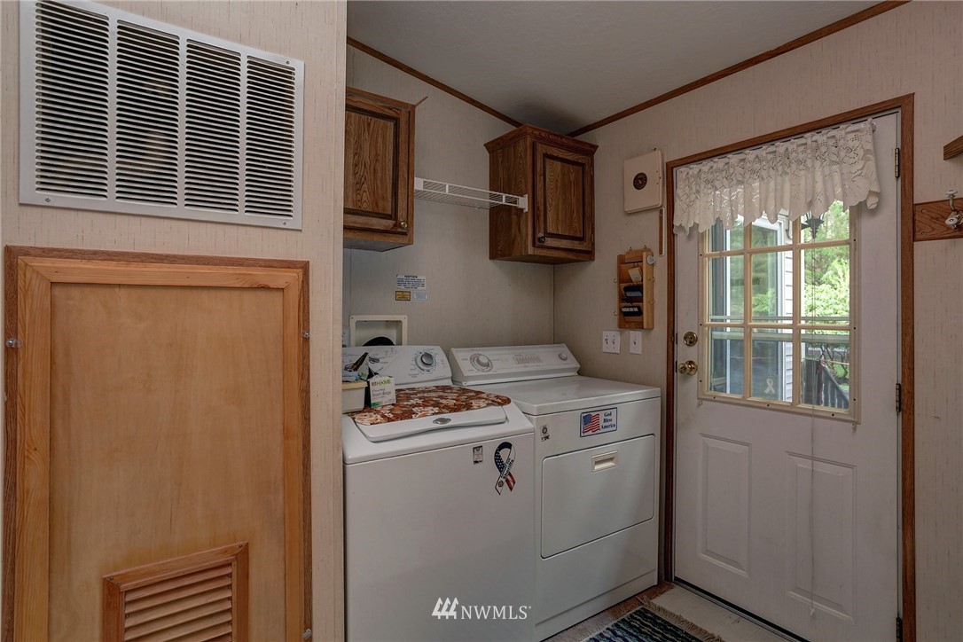 32905 Berry Lane Sedro-Woolley, WA 98284 - Photo 5 of 22 Gallery Image 5
