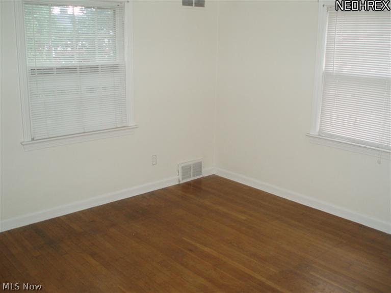 3506 Boynton Road Cleveland Heights, OH 44121 - Photo 9 of 11