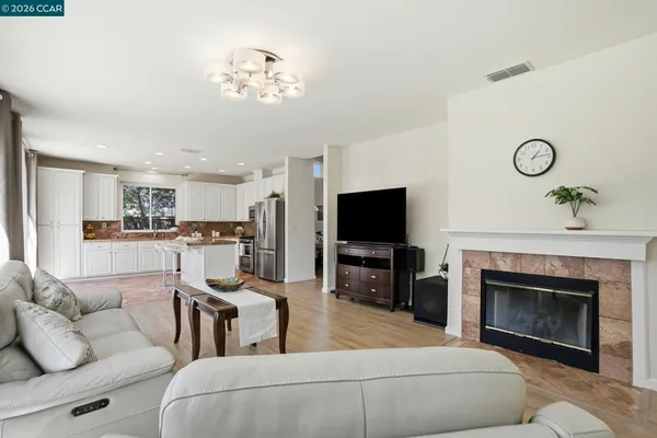 $849,000 | 823 Springhaven Drive, Brentwood, CA 94513