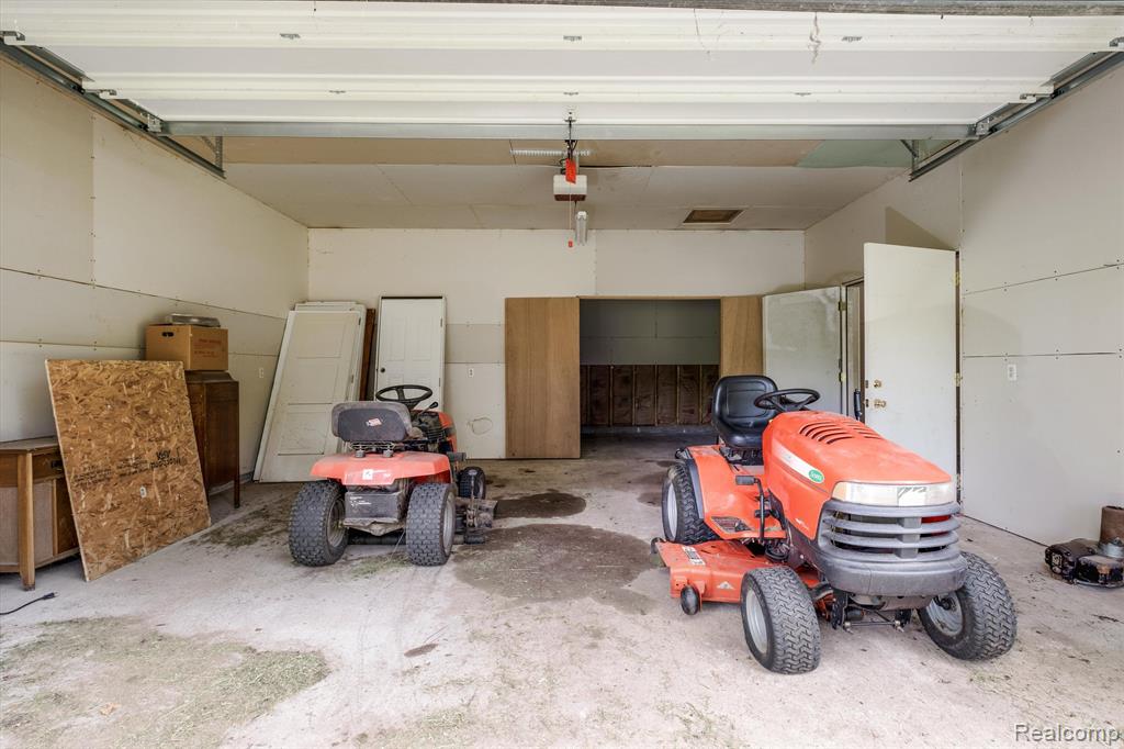 1765 East Predmore Road Oakland, MI 48363 - Photo 41 of 65