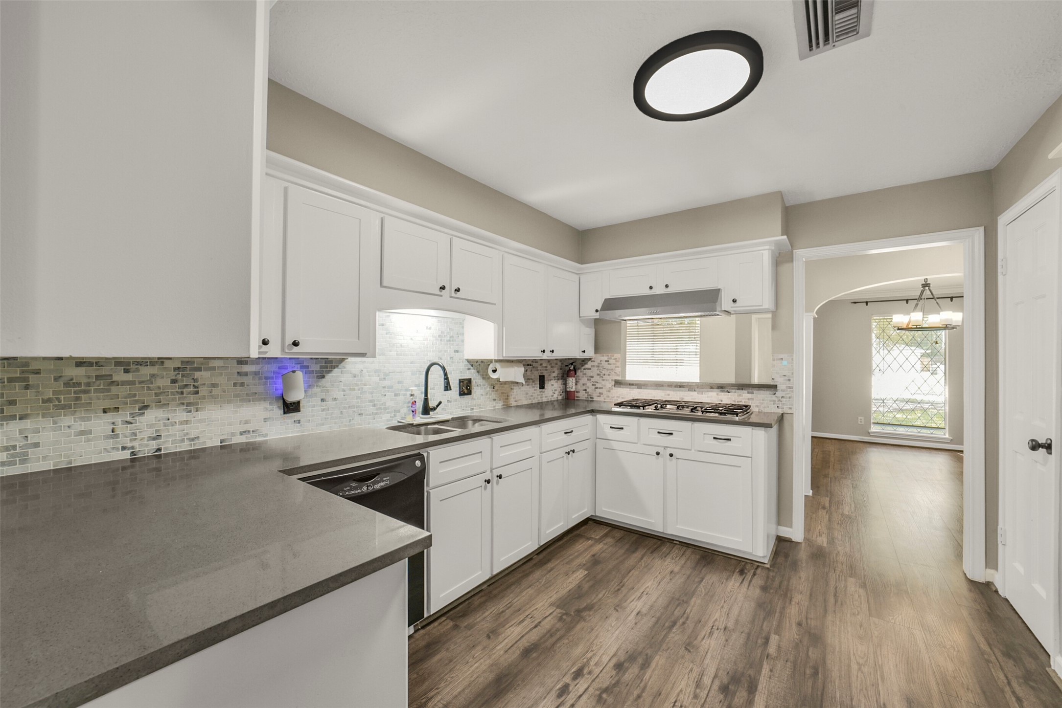 25302 Fairbrook Lane Spring, TX 77373 - Photo 11 of 50 Spacious Kitchen