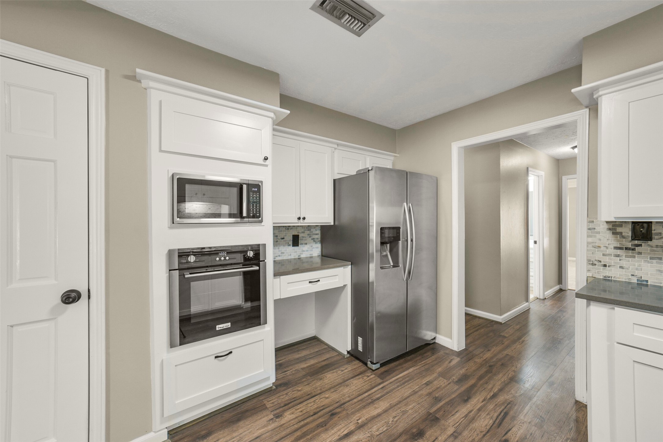 25302 Fairbrook Lane Spring, TX 77373 - Photo 14 of 50 Pots/Pans Drawer - Coffee Nook