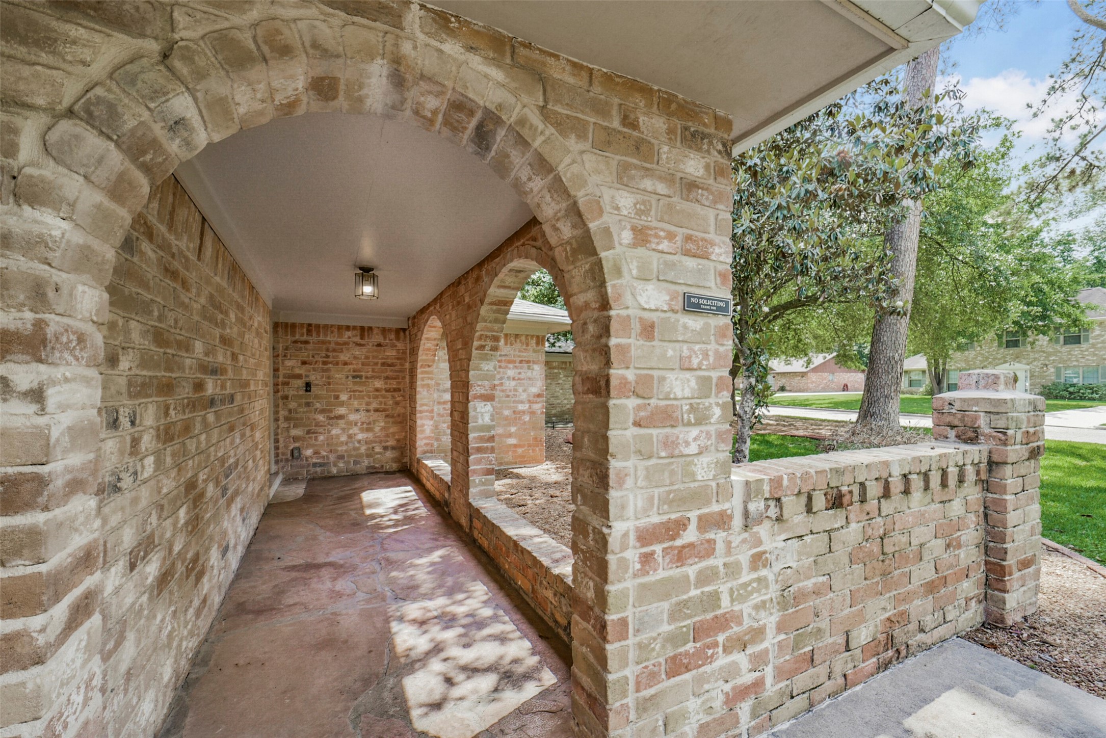 25302 Fairbrook Lane Spring, TX 77373 - Photo 4 of 50 Arched Entryway