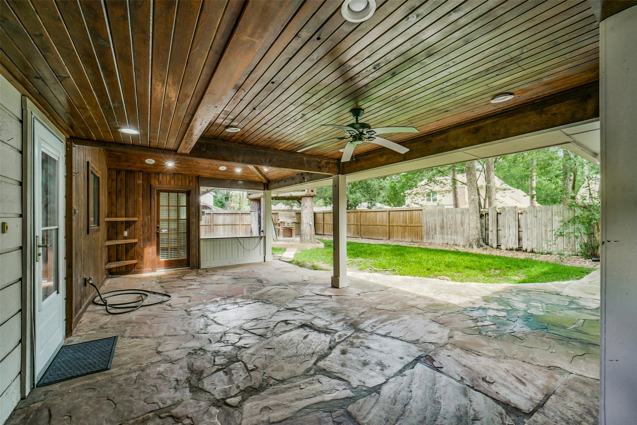 25302 Fairbrook Lane Spring, TX 77373 - Photo 42 of 50 Back Patio adorned with Arizona Flagstone