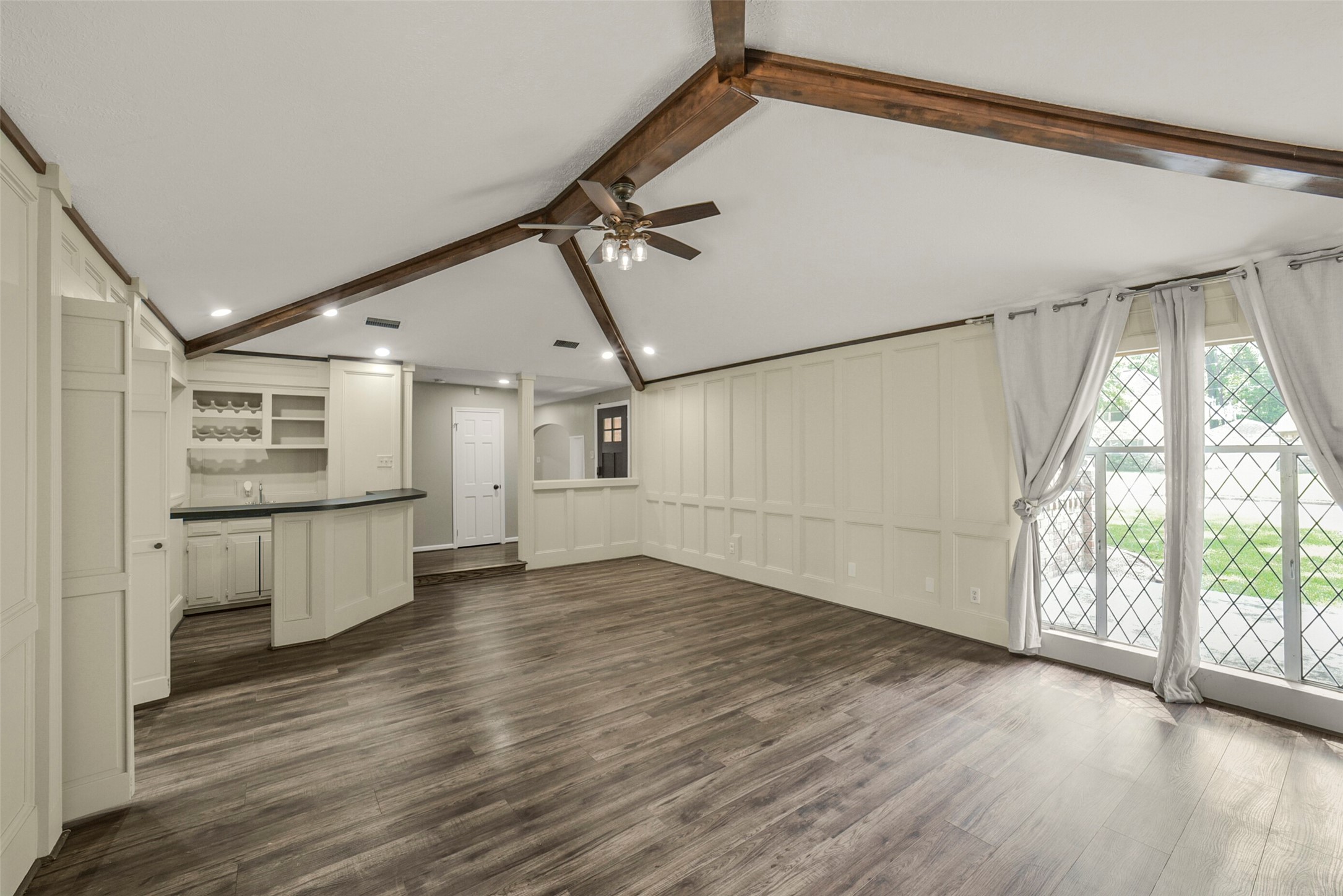 25302 Fairbrook Lane Spring, TX 77373 - Photo 7 of 50 Wood Laminate Flooring