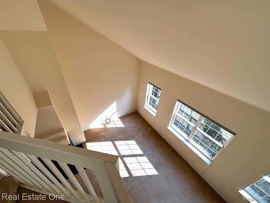 1423 Chesapeake Road, Unit 54 Royal Oak, MI 48067 - Photo 19 of 35