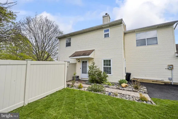 $440,000 | 33 Spyglass Court, East Windsor, NJ 08520