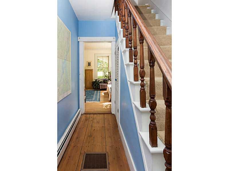 38 Bay Road Bowdoinham, ME 04008 - Photo 8 of 35 Hallway.