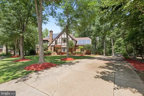 $1,349,000 | 10602 Cannonview Court, Fort Washington, MD 20744