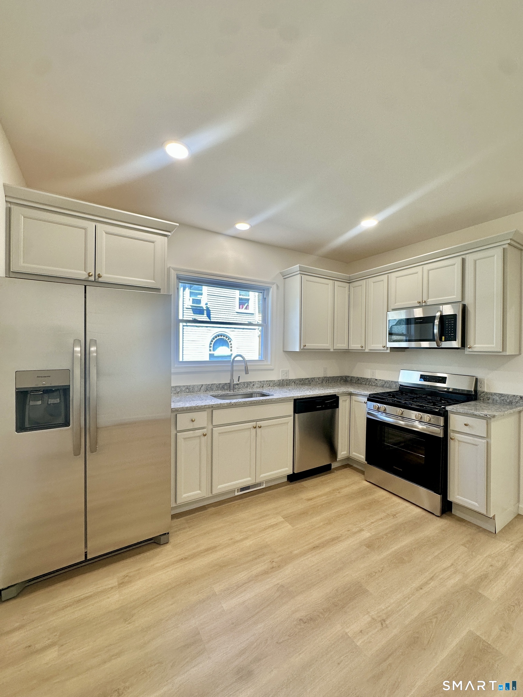 216 Minerva Street Derby, CT 06418 - Photo 1 of 10