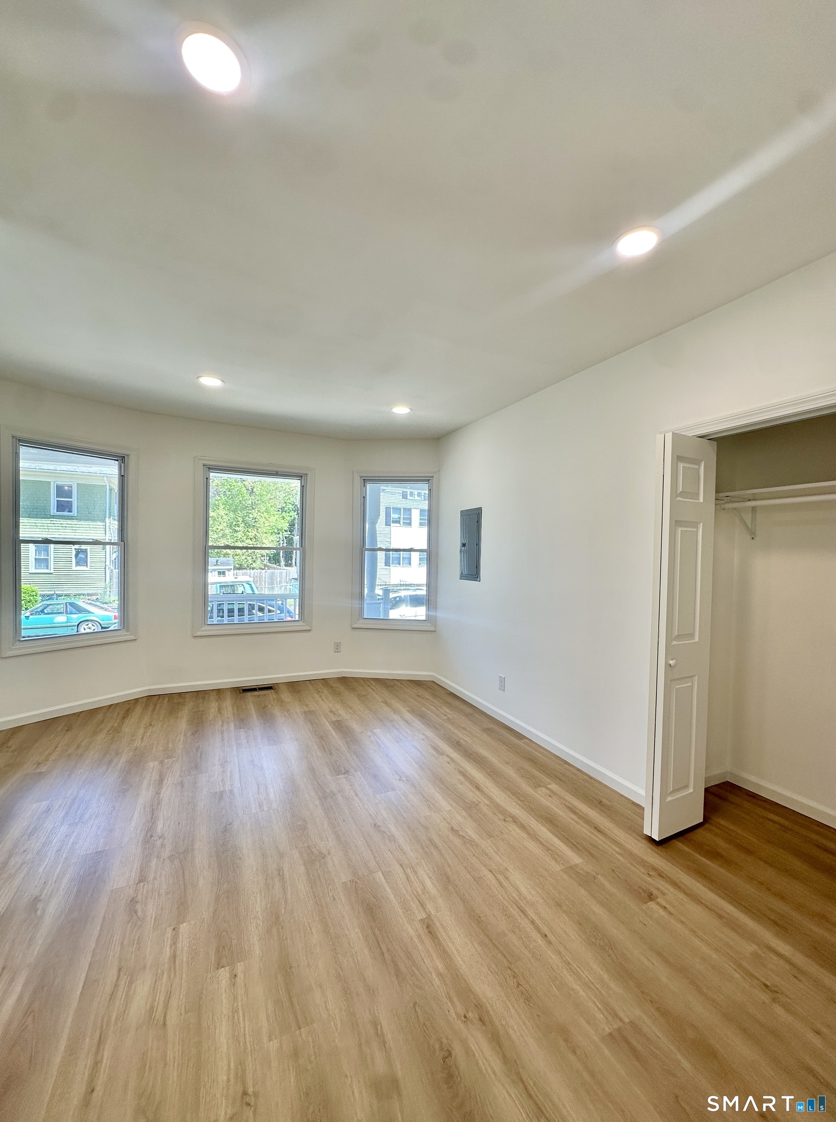 216 Minerva Street Derby, CT 06418 - Photo 6 of 10