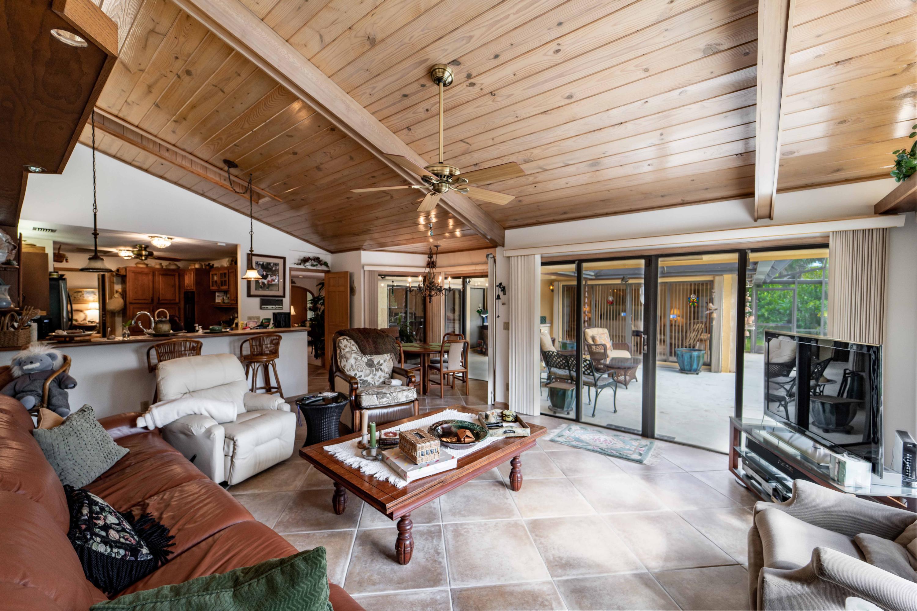 2898 Northwest 26th Street Boca Raton, FL 33434 - Photo 9 of 25 Family Room