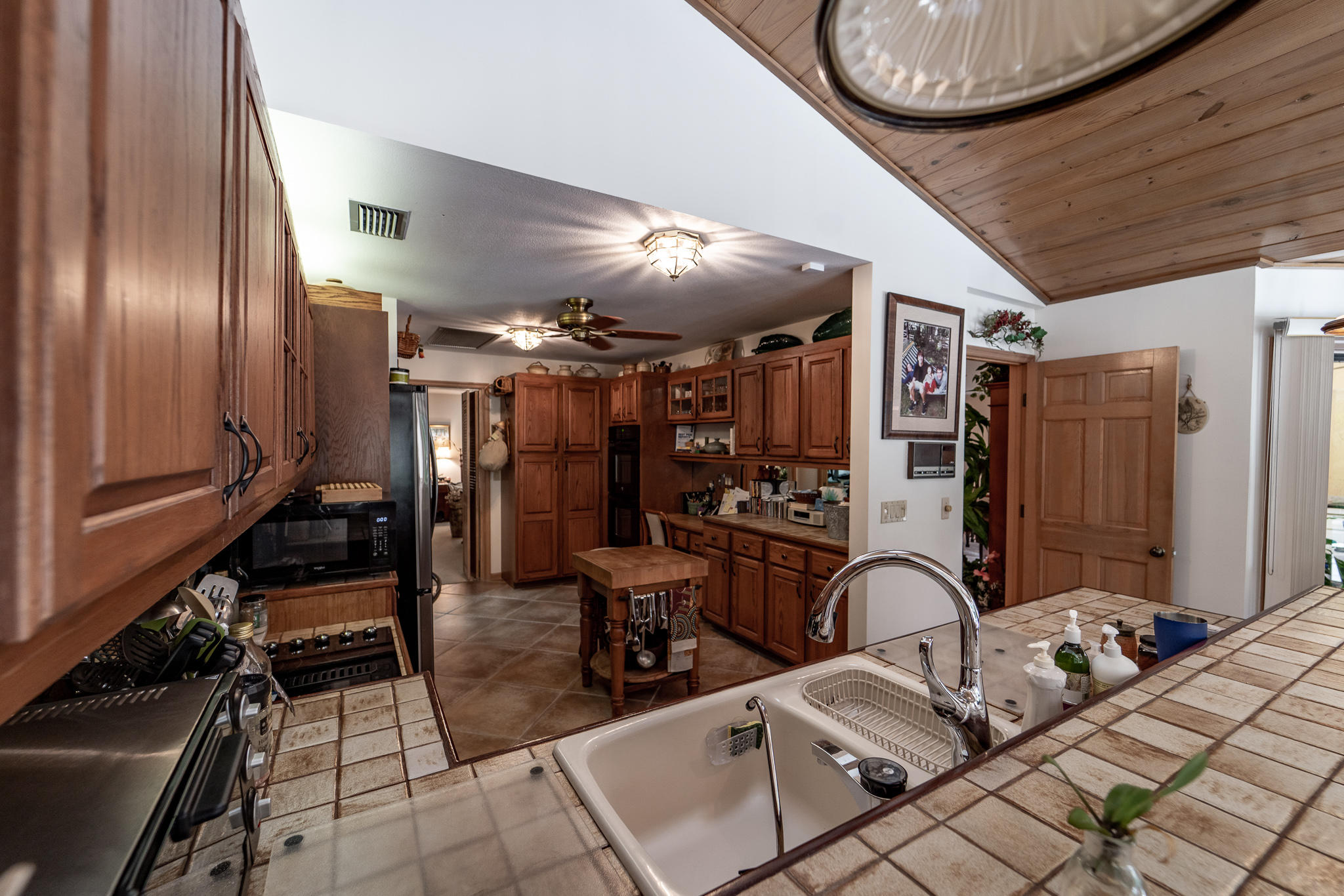 2898 Northwest 26th Street Boca Raton, FL 33434 - Photo 10 of 25 Kitchen