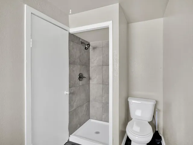 $399,900 | 613 14th Street, Modesto, CA 95354