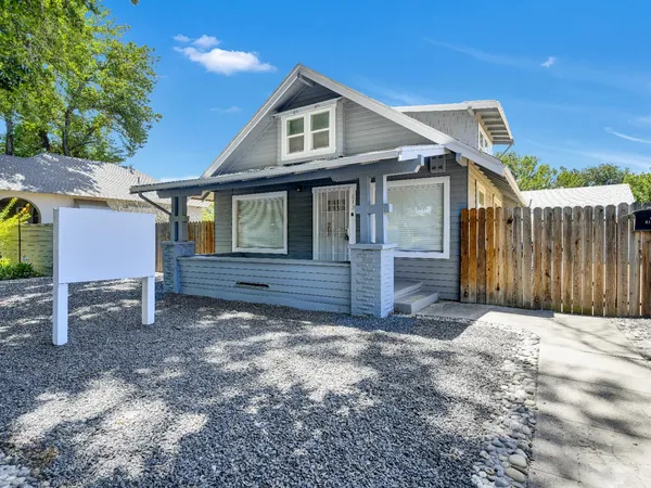 $399,900 | 613 14th Street, Modesto, CA 95354