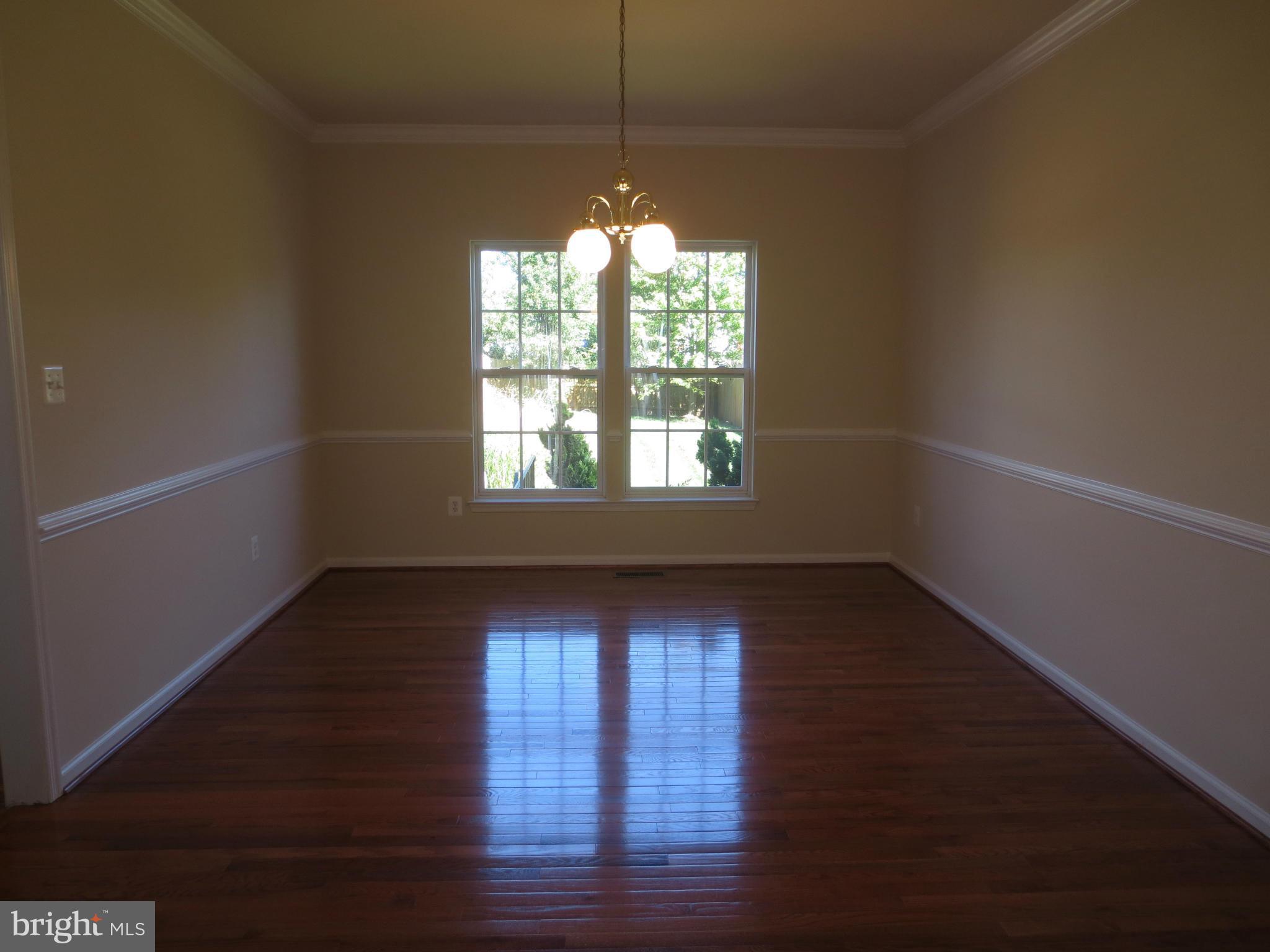 1805 Weybridge Road Frederick, MD 21702 - Photo 9 of 30 Dining Room
