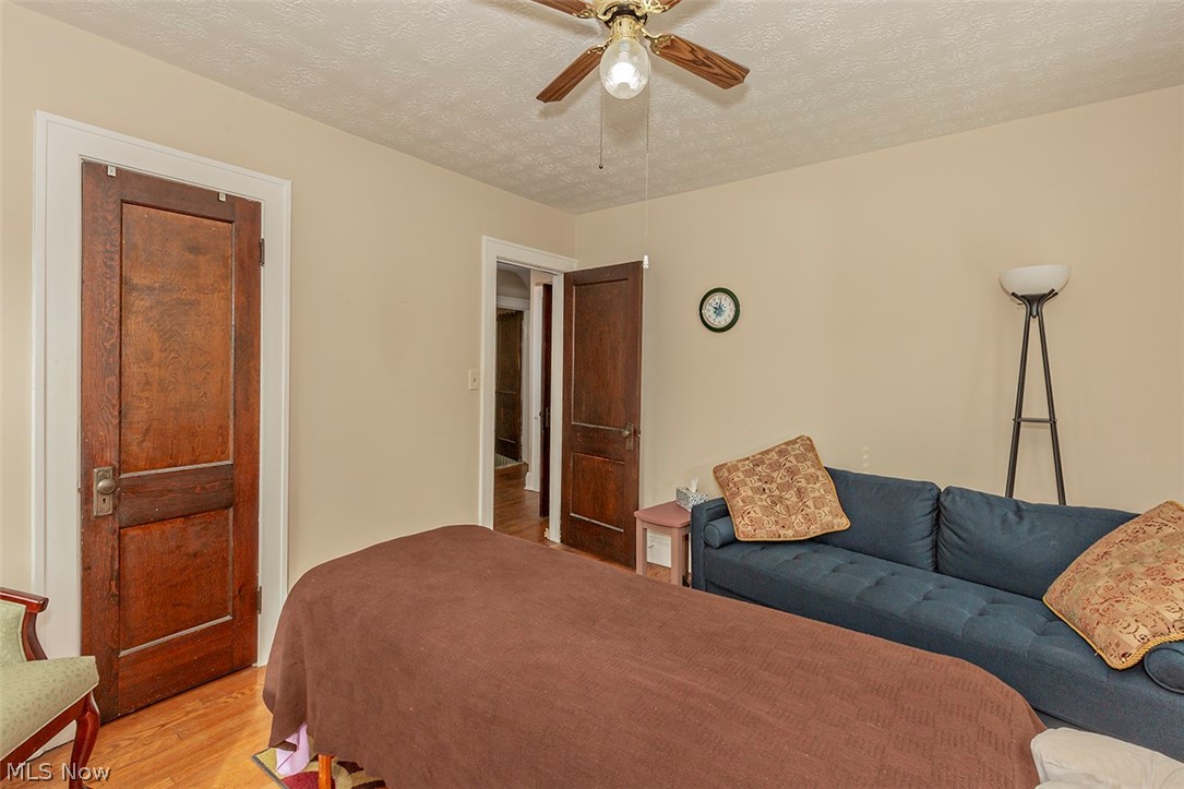 3361 Cedarbrook Road Cleveland, OH 44118 - Photo 12 of 32