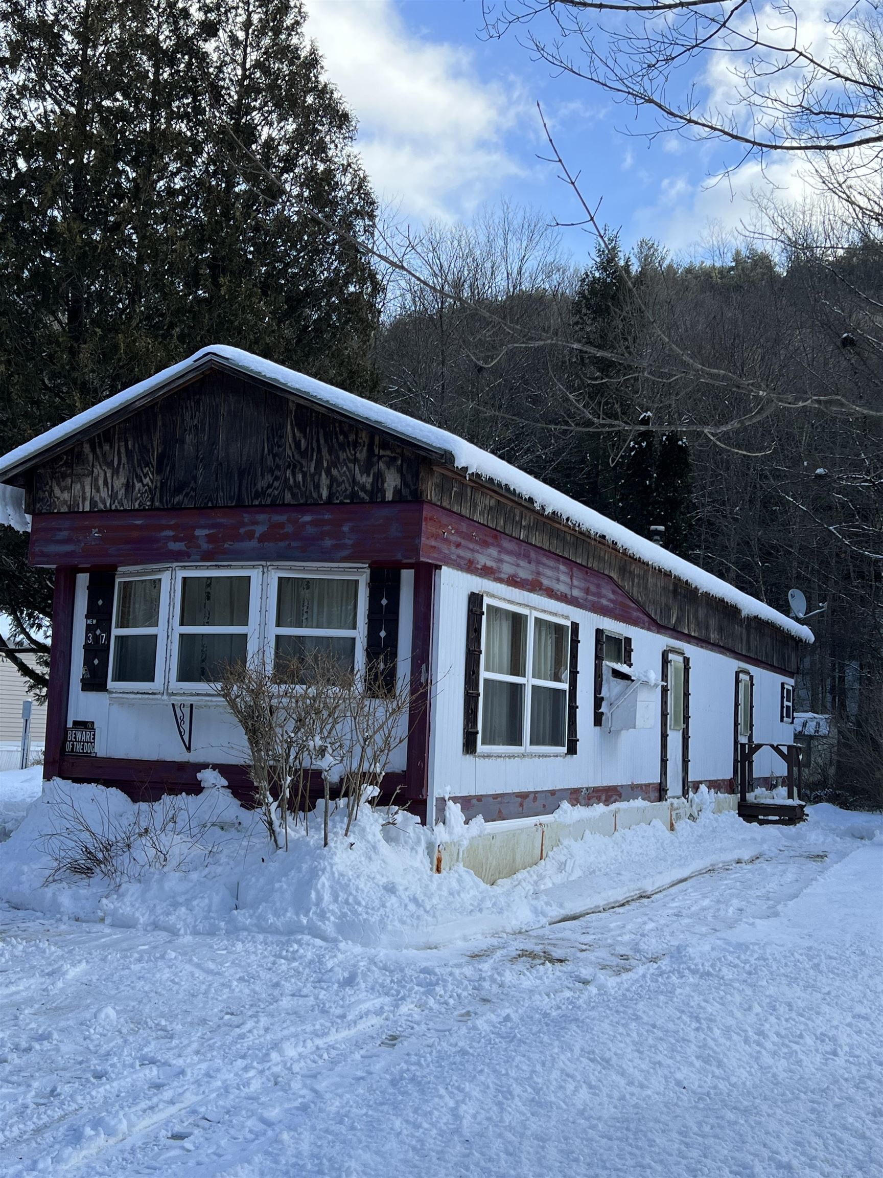37 Valley Road Brattleboro, VT 05301 - Photo 1 of 28 Gallery Image 1