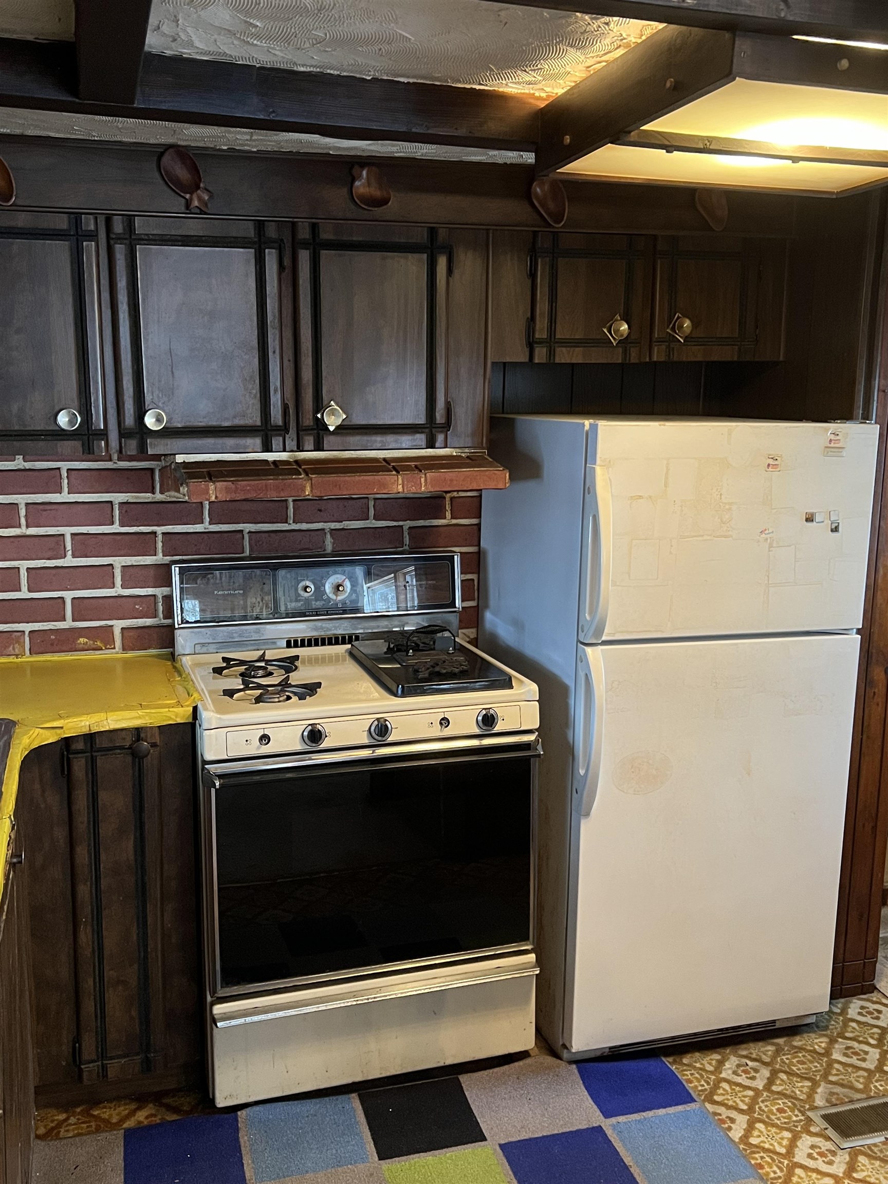 37 Valley Road Brattleboro, VT 05301 - Photo 4 of 28 Gallery Image 4