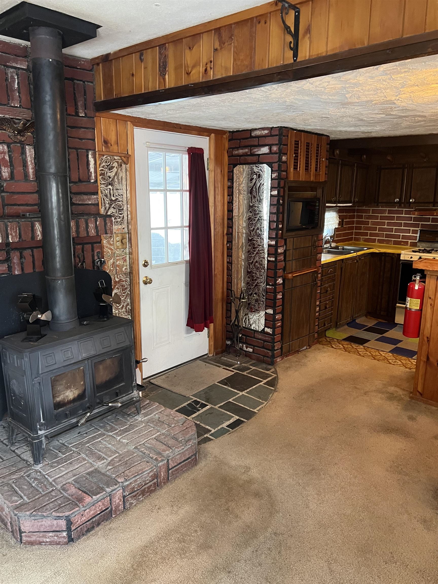 37 Valley Road Brattleboro, VT 05301 - Photo 9 of 28 Gallery Image 9