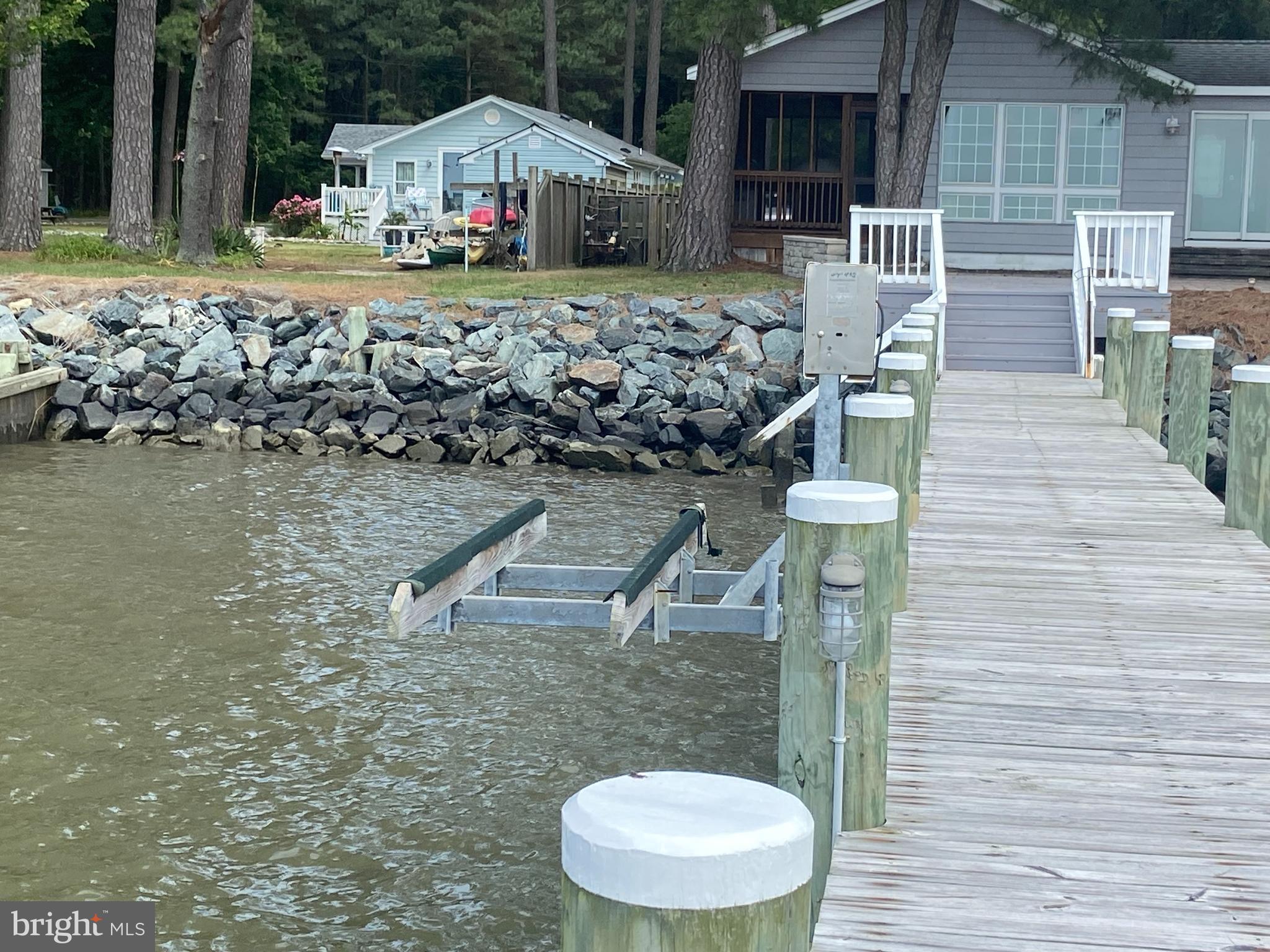 4480 Sunset Drive Tyaskin, MD 21865 - Photo 44 of 50 Jet Ski Lift