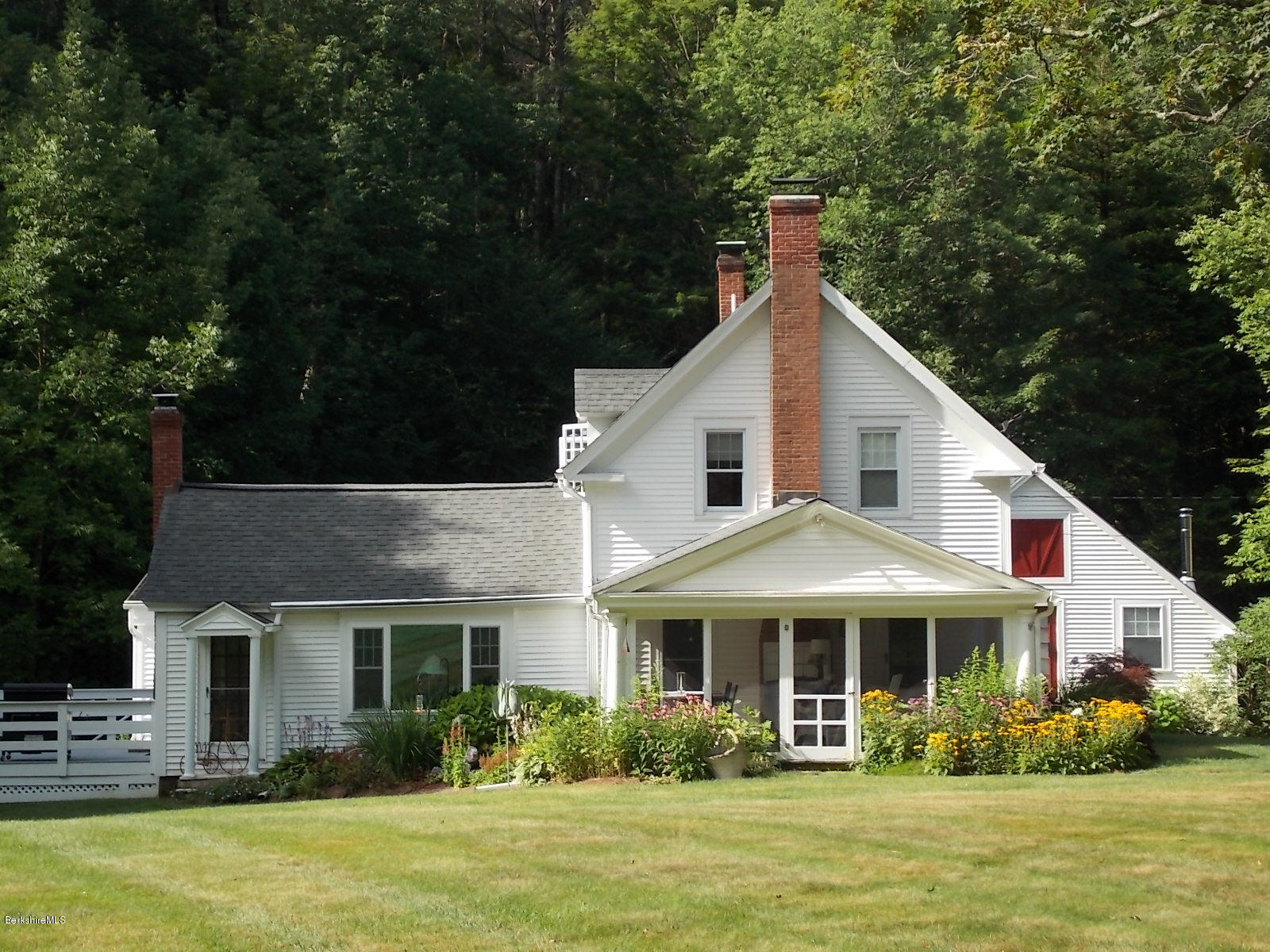 220 Henderson Road Clarksburg, MA 01247 - Photo 10 of 50 DSCN3537