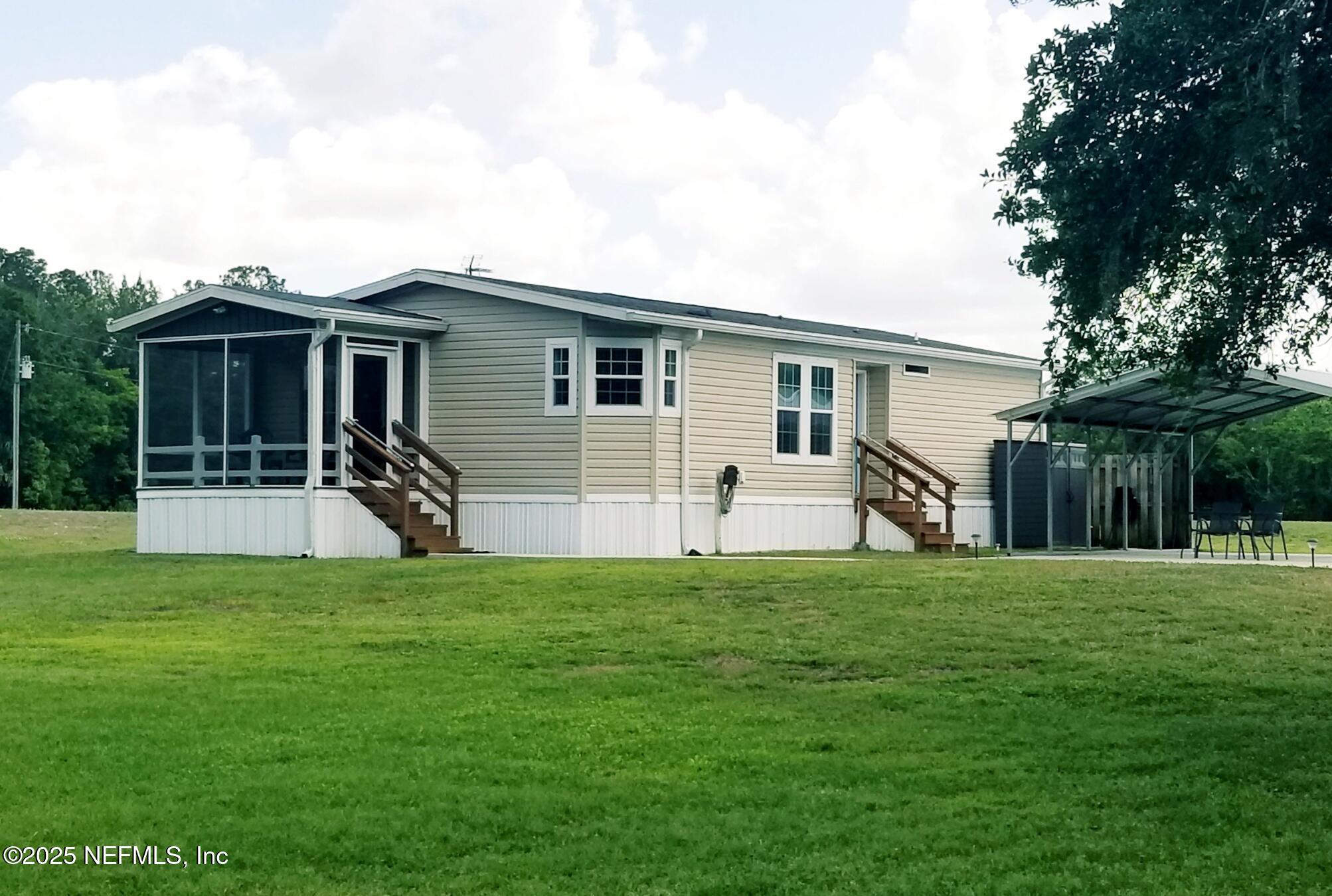 546 Clifton Road Crescent City, FL 32112 - Photo 3 of 24 20250403_173519_resized