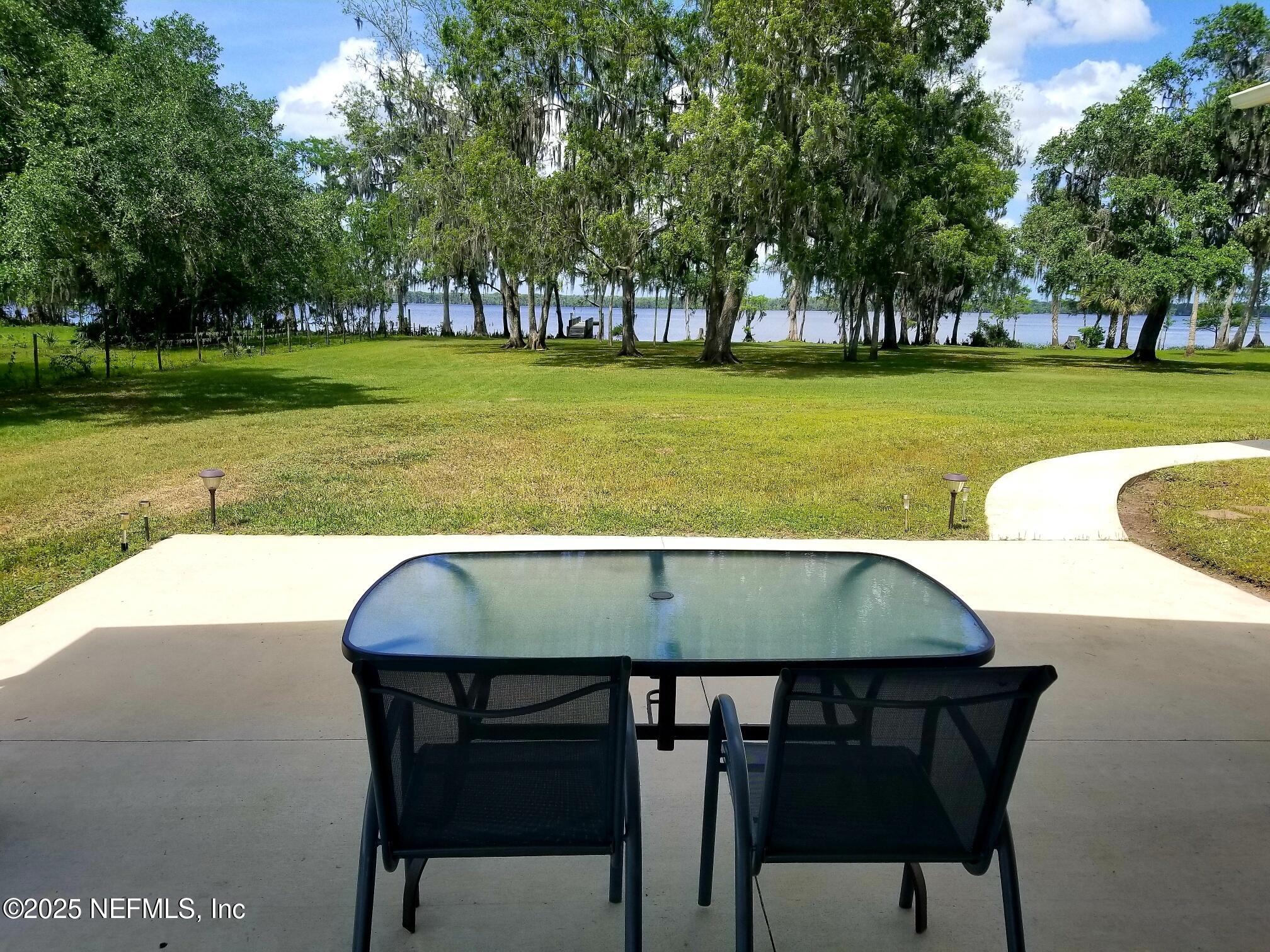 546 Clifton Road Crescent City, FL 32112 - Photo 5 of 24 20250403_174122_resized_1