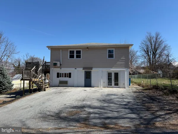 $1,600 | 18 North C And P Lane, Unit B, Smithsburg, MD 21783