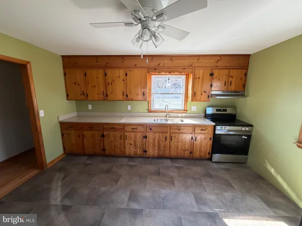 $1,600 | 18 North C And P Lane, Unit B, Smithsburg, MD 21783