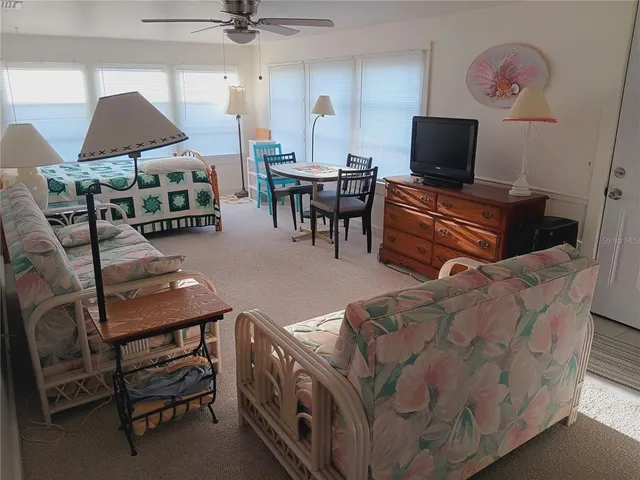 a sign that is on the side of the road