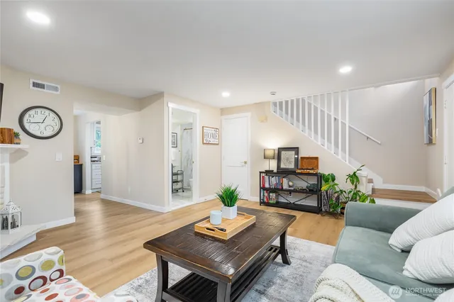 $1,785,000 | 293 146th Place Northeast, Bellevue, WA 98007