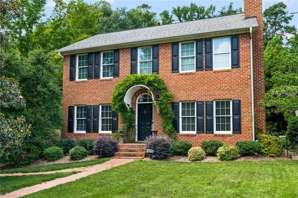$675,000 | 900 West Lexington Avenue, High Point, NC 27262
