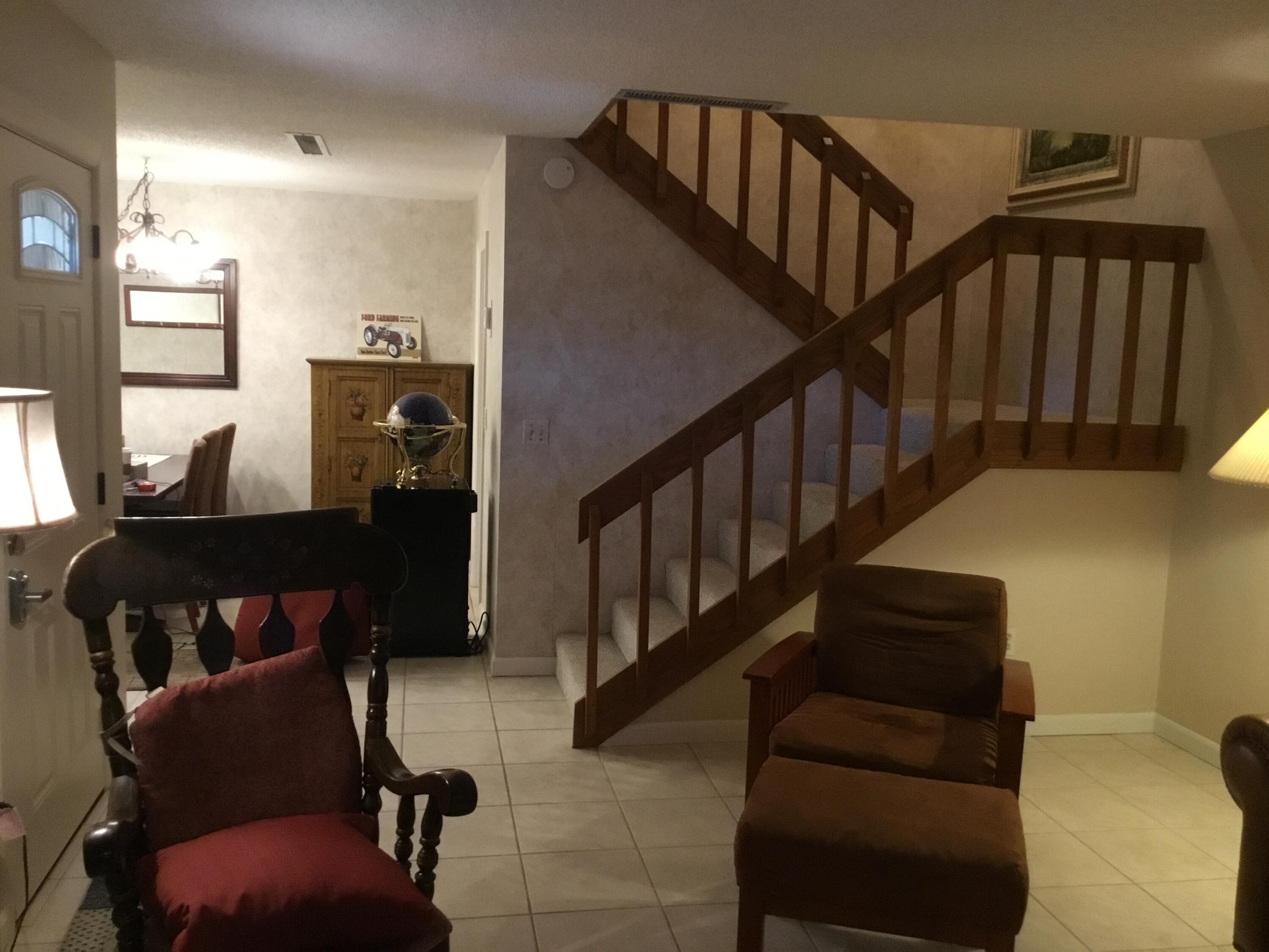 825 Center Street, Unit 17C Jupiter, FL 33458 - Photo 5 of 26 ADAAF678-CC13-4A11-8389-345DEBB6D1FD