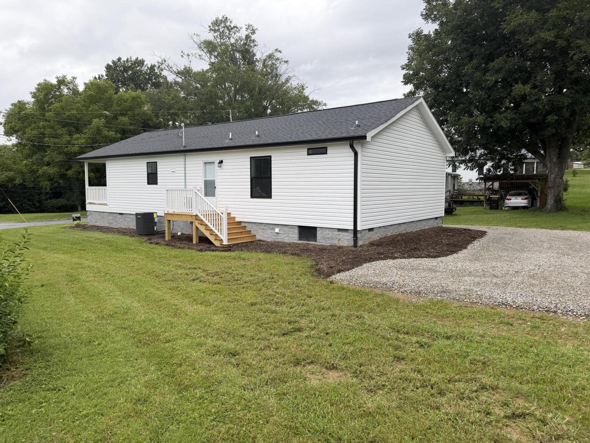20 Spring Street Rocky Mount, VA 24151 - Photo 28 of 34 IMG_2766