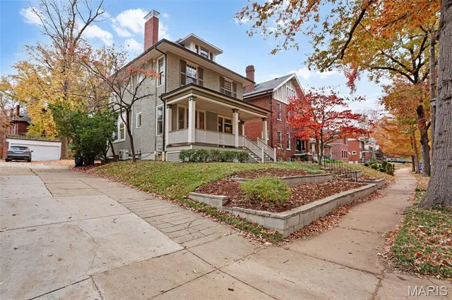 $539,900 | 6924 Amherst Avenue, University City, MO 63130