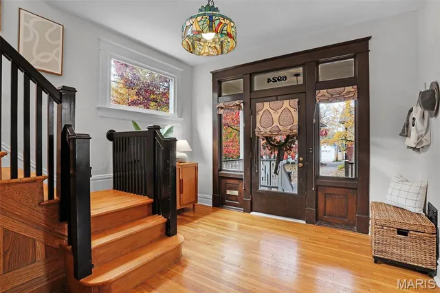 $539,900 | 6924 Amherst Avenue, University City, MO 63130