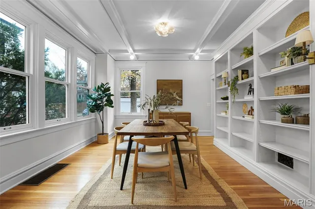 $539,900 | 6924 Amherst Avenue, University City, MO 63130