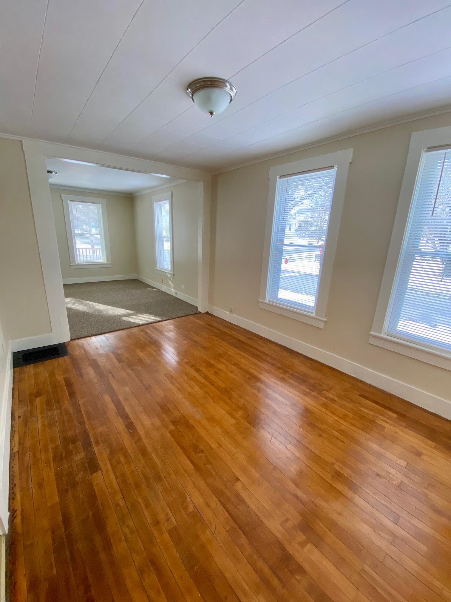 42 Elm Street Rutland, VT 05701 - Photo 13 of 23