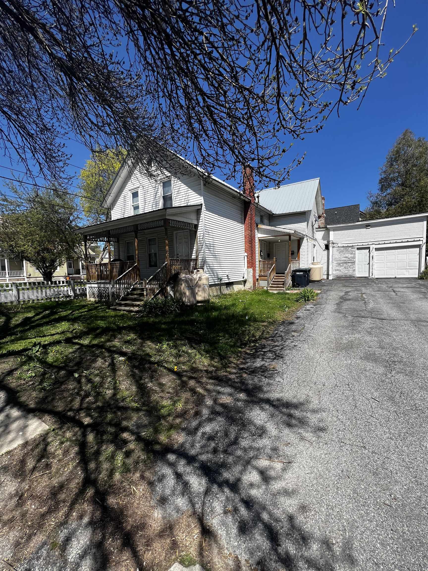 42 Elm Street Rutland, VT 05701 - Photo 2 of 23