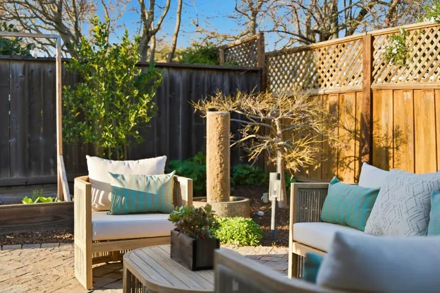 $1,495,000 | 957 East Grant Place, San Mateo, CA 94402