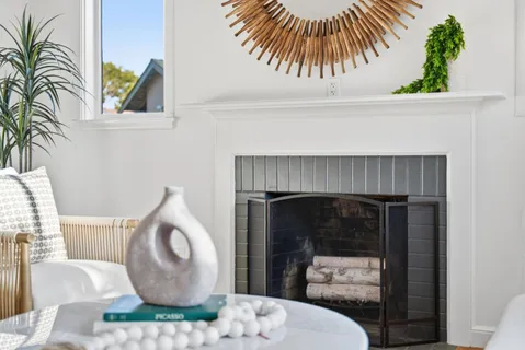 $1,495,000 | 957 East Grant Place, San Mateo, CA 94402